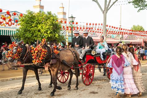 feria sevilla|Feria de Abril: todo lo que tienes que saber de la fiesta más。